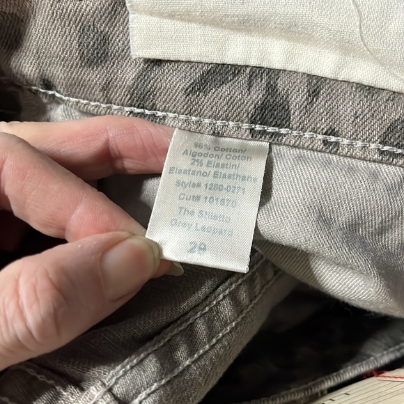 Grey leopard jeans “the stiletto” - Picture 6 of 12